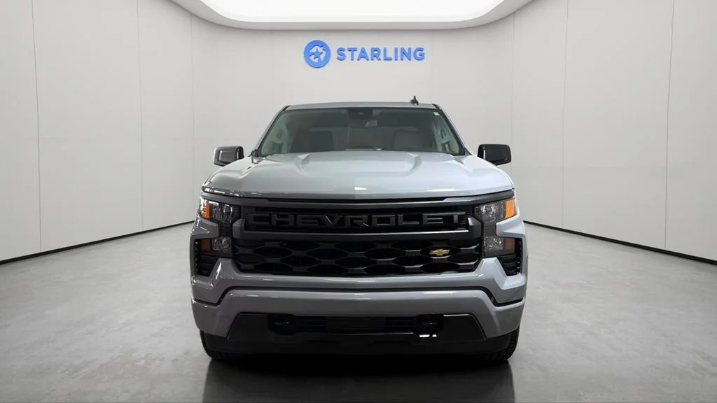 Used 2025 Slate Gray Metallic Chevrolet Custom image 15