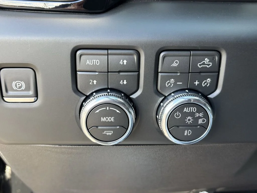 New 2026 Onyx Black GMC AT4X image 19