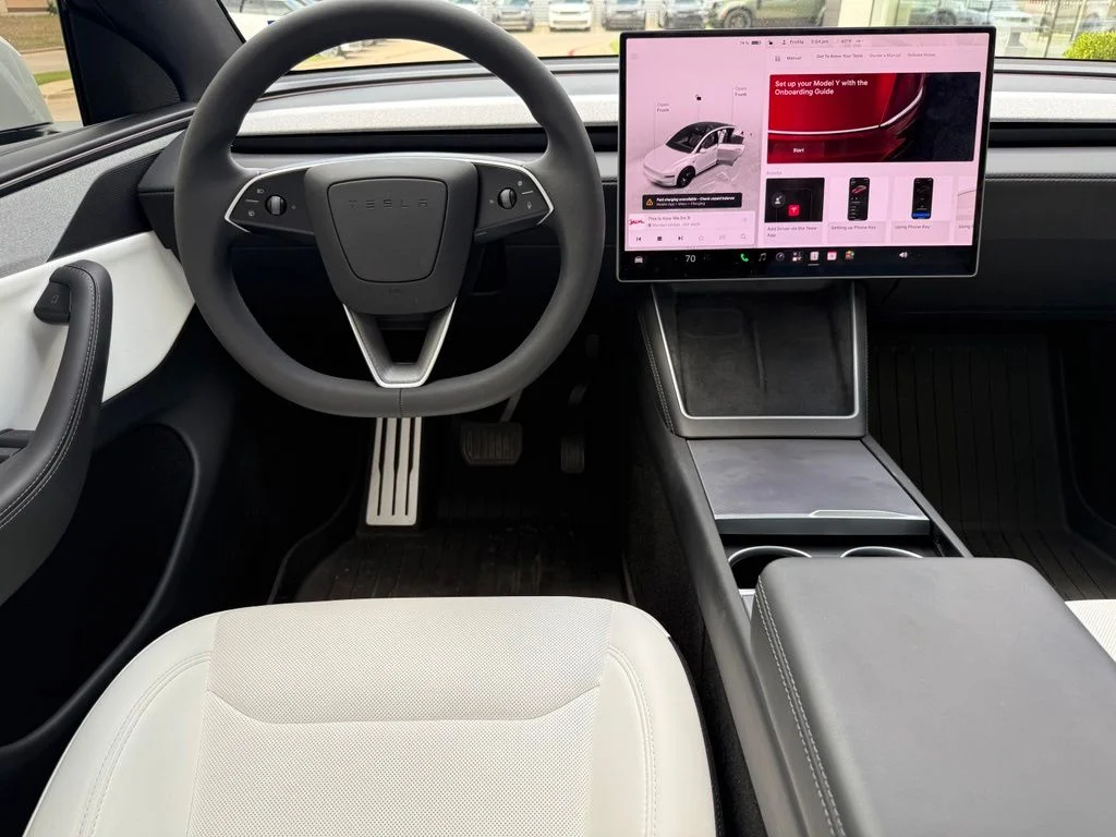 Used 2026 White Tesla  image 7