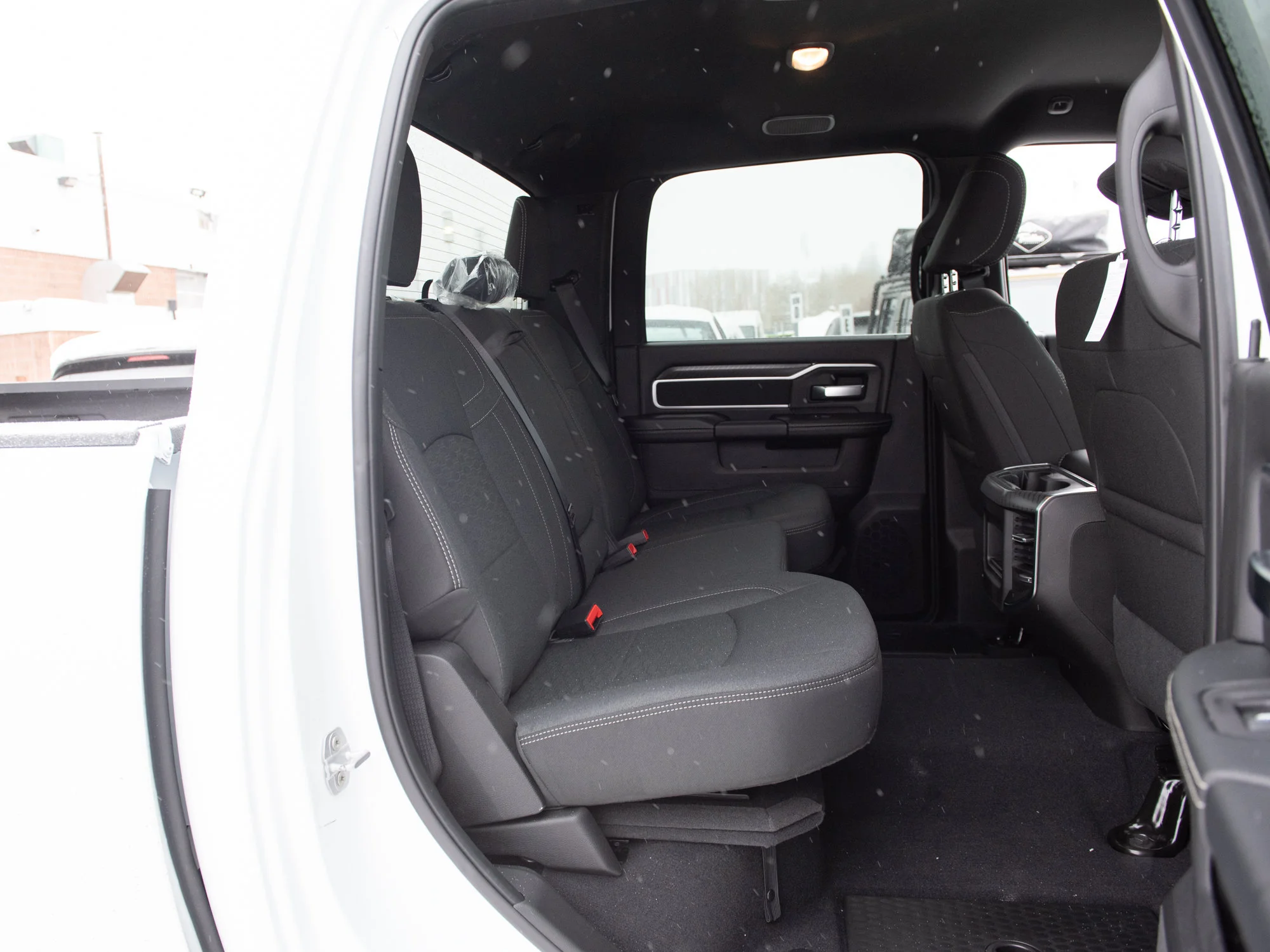 New 2026 White RAM Big Horn*, 35 Inch Tires, 20 Inch Toyos image 20