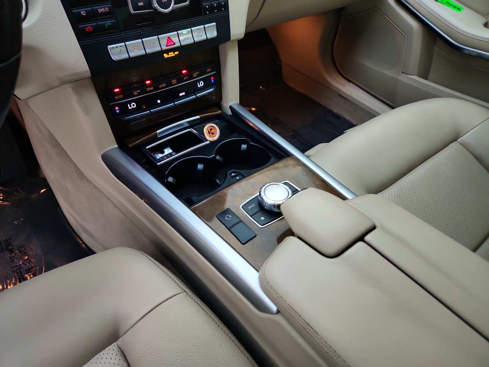 Used 2014 Black Mercedes-Benz E 350 Sport image 22