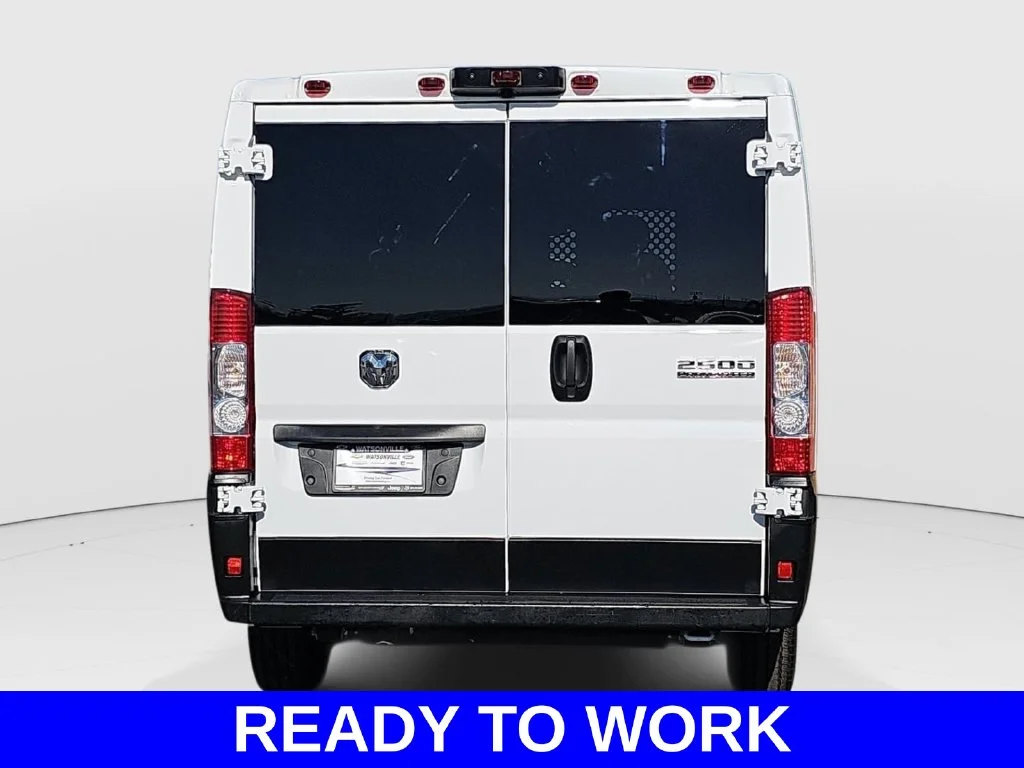 Used 2025 White Ram Base image 4