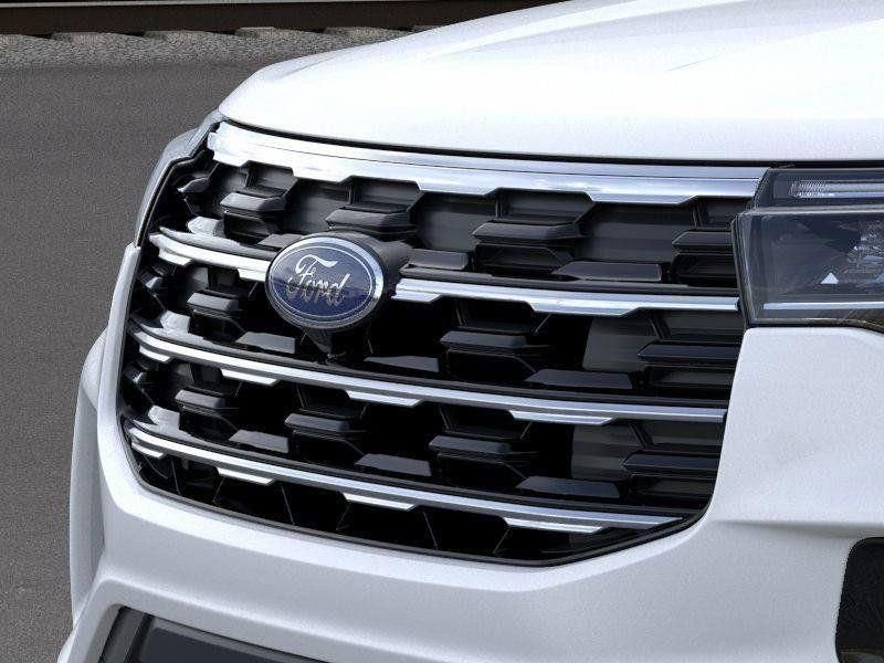 New 2026 Star White Metallic Tri-Coat Ford Active image 18