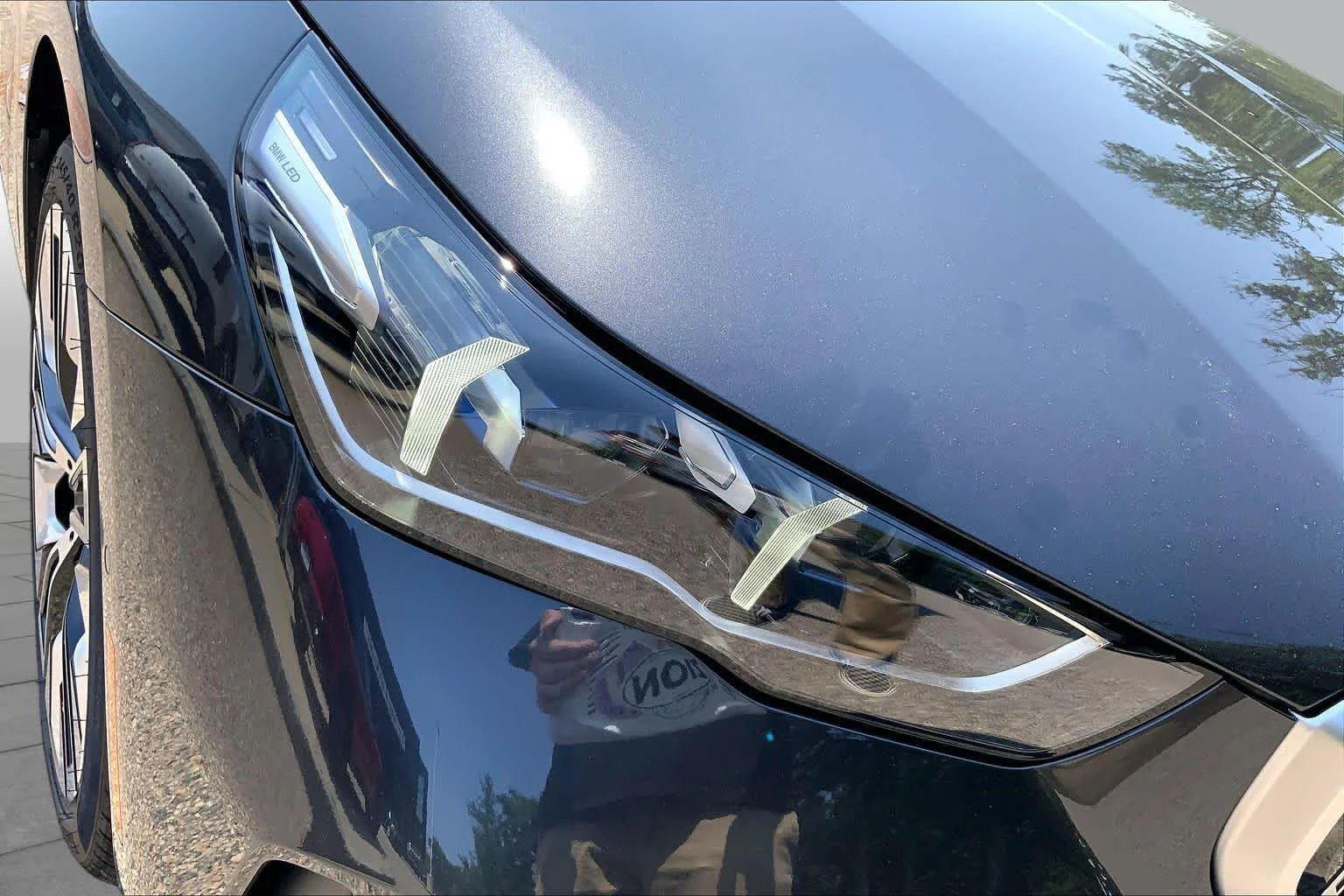 New 2027 Dark Graphite Metallic BMW 530i xDrive image 13