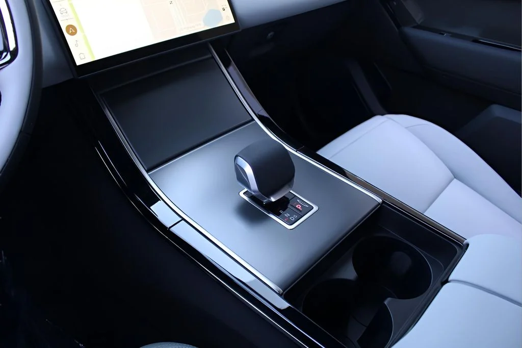 2026 Land Rover Range Rover Velar S - Photo 27