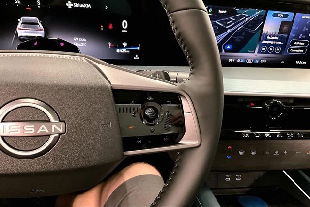 New 2026 Everest White Pearl/Black Nissan Platinum image 25