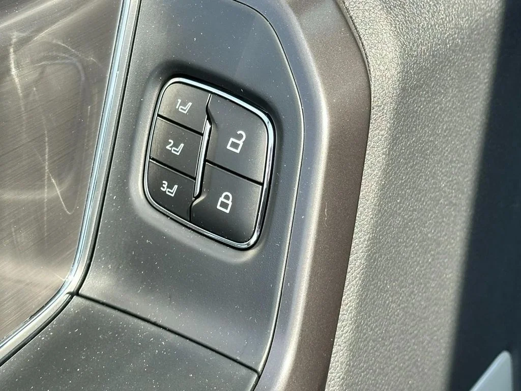 New 2026 Agate Black Metallic Ford Lariat® image 11