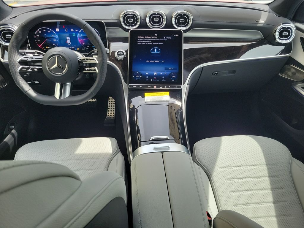 New 2027 MANUFAKTUR Patagonia Red Metallic Mercedes-Benz GLC 300 image 13