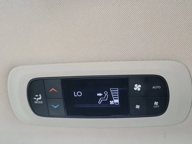 Used 2023 Granite Crystal M Chrysler Touring L image 14