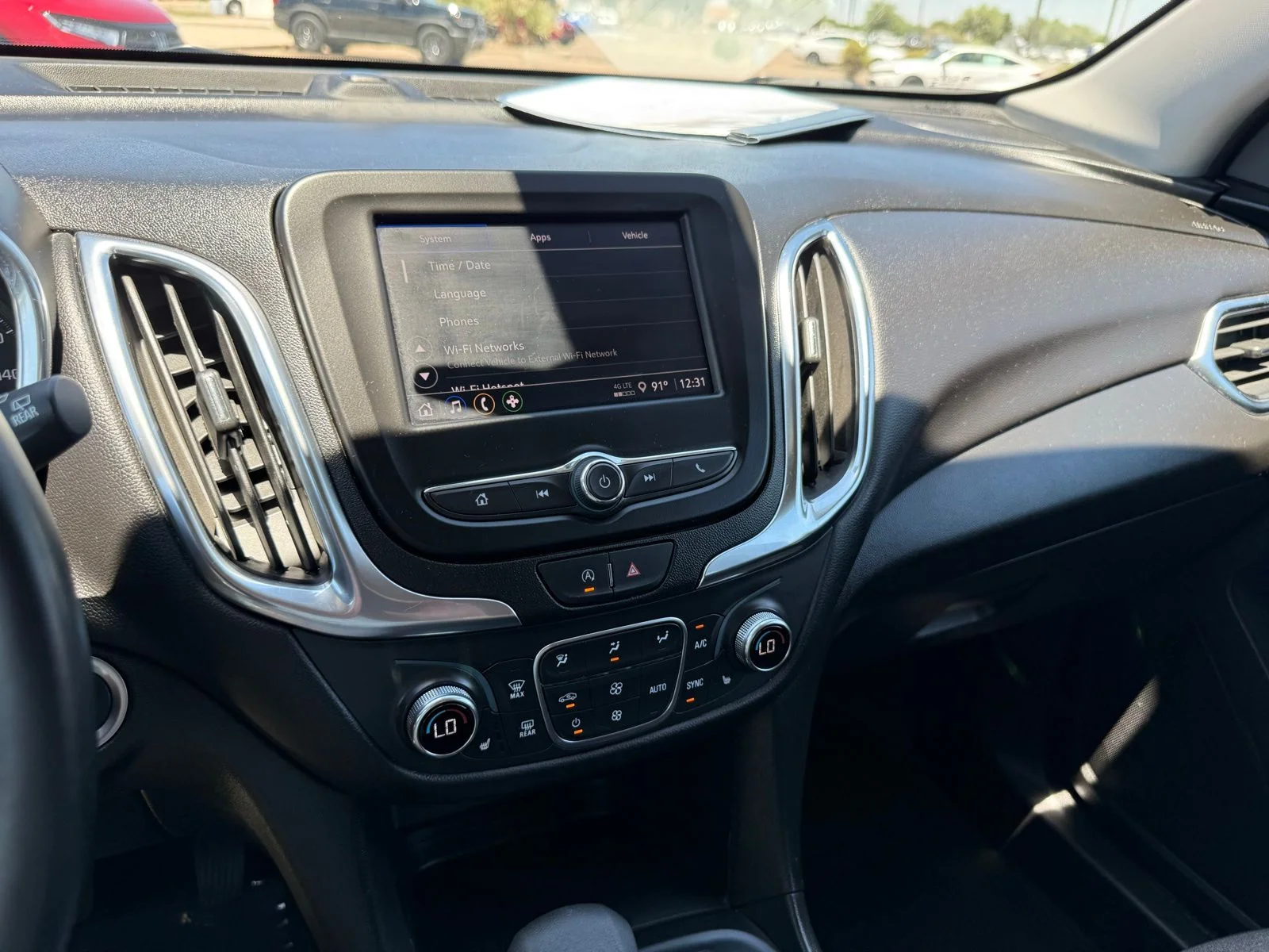 2024 Chevrolet Equinox LT - Photo 21