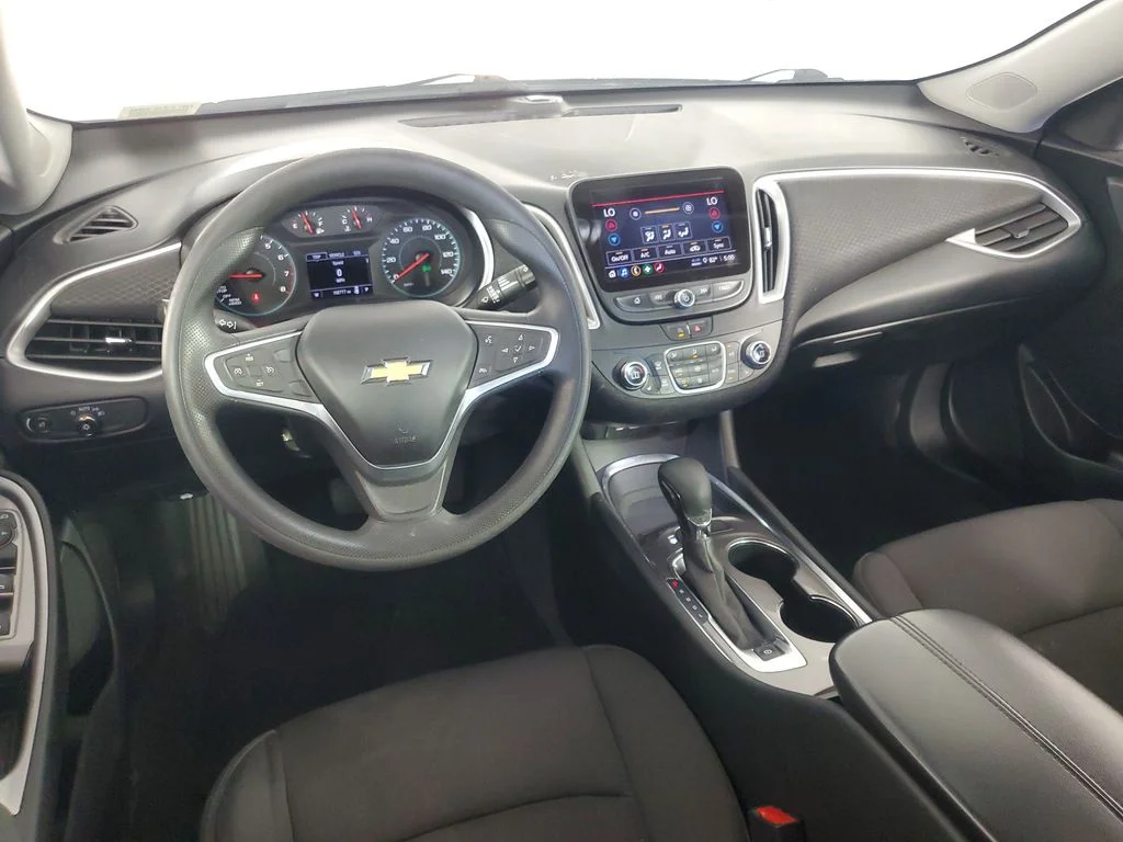 Used 2022 Silver Chevrolet LT image 15