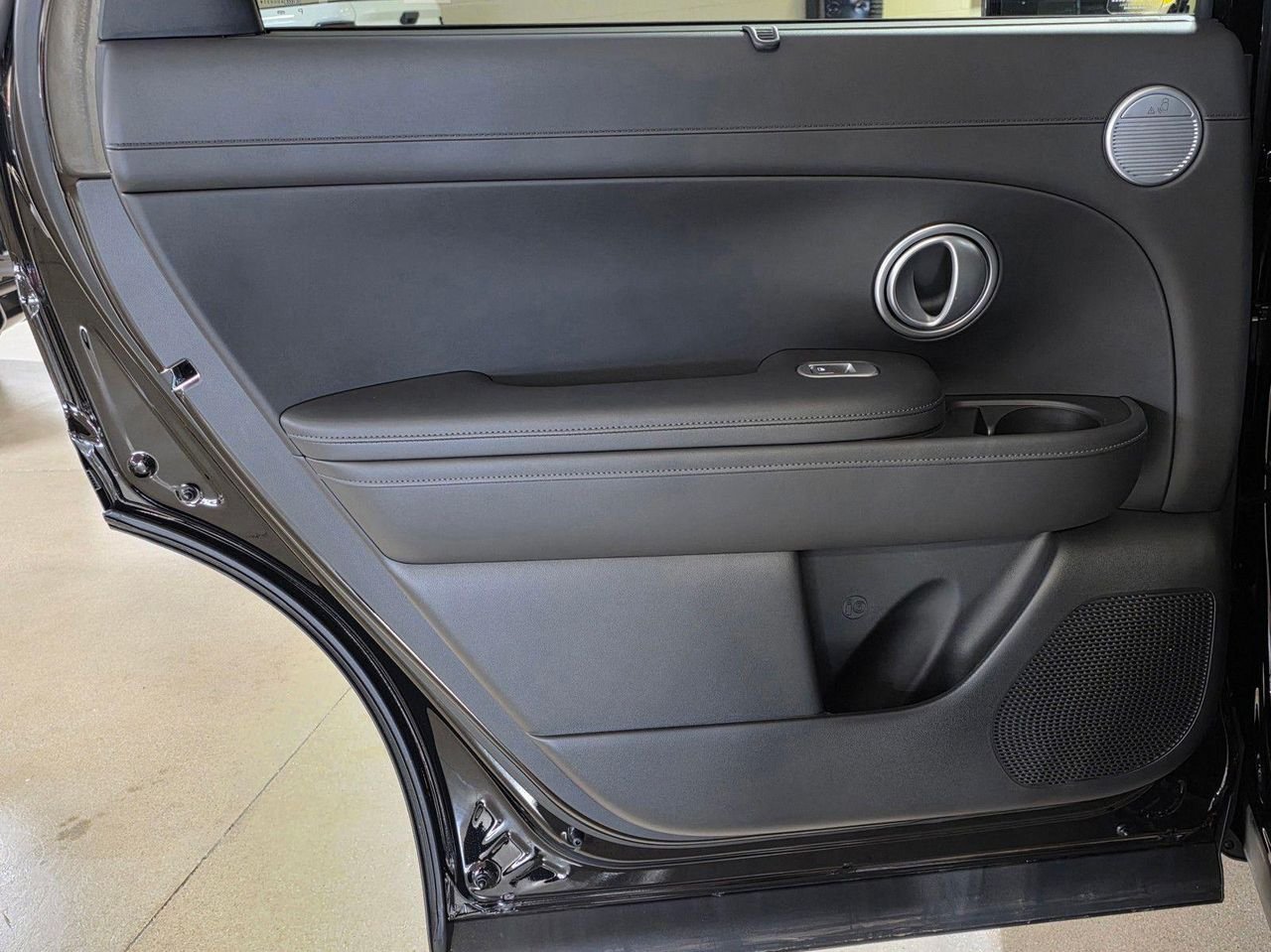 New 2027 Abyss Black Pearl Hyundai Blue SEL 8P image 13