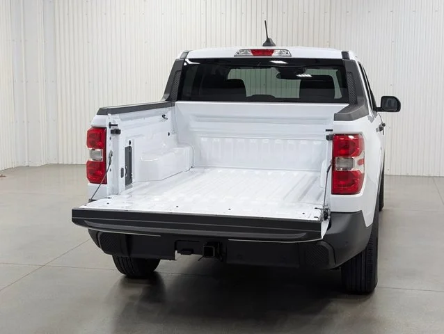 New 2026 Oxford White Ford XL image 44