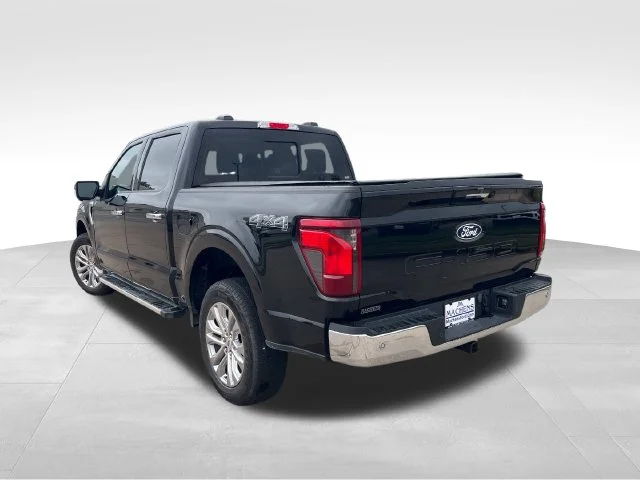 Used 2024 Black Ford XLT image 4