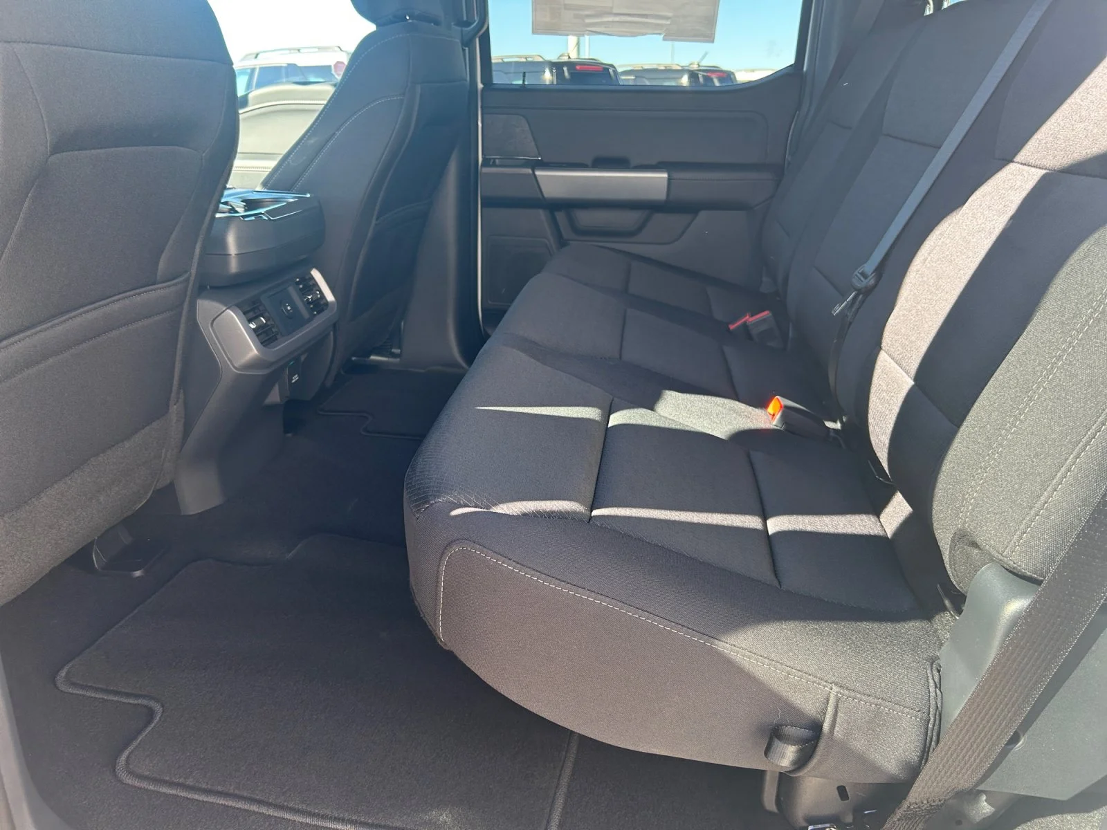 New 2026 Oxford White Ford XLT image 18