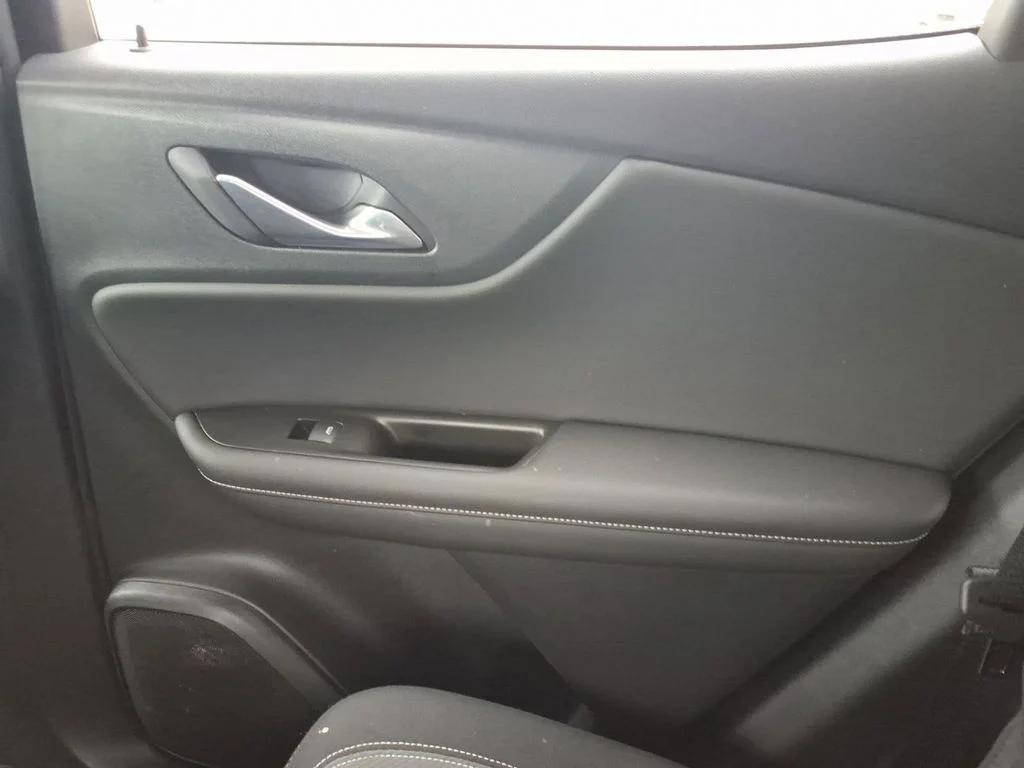 Used 2023 Blue Chevrolet LT image 21