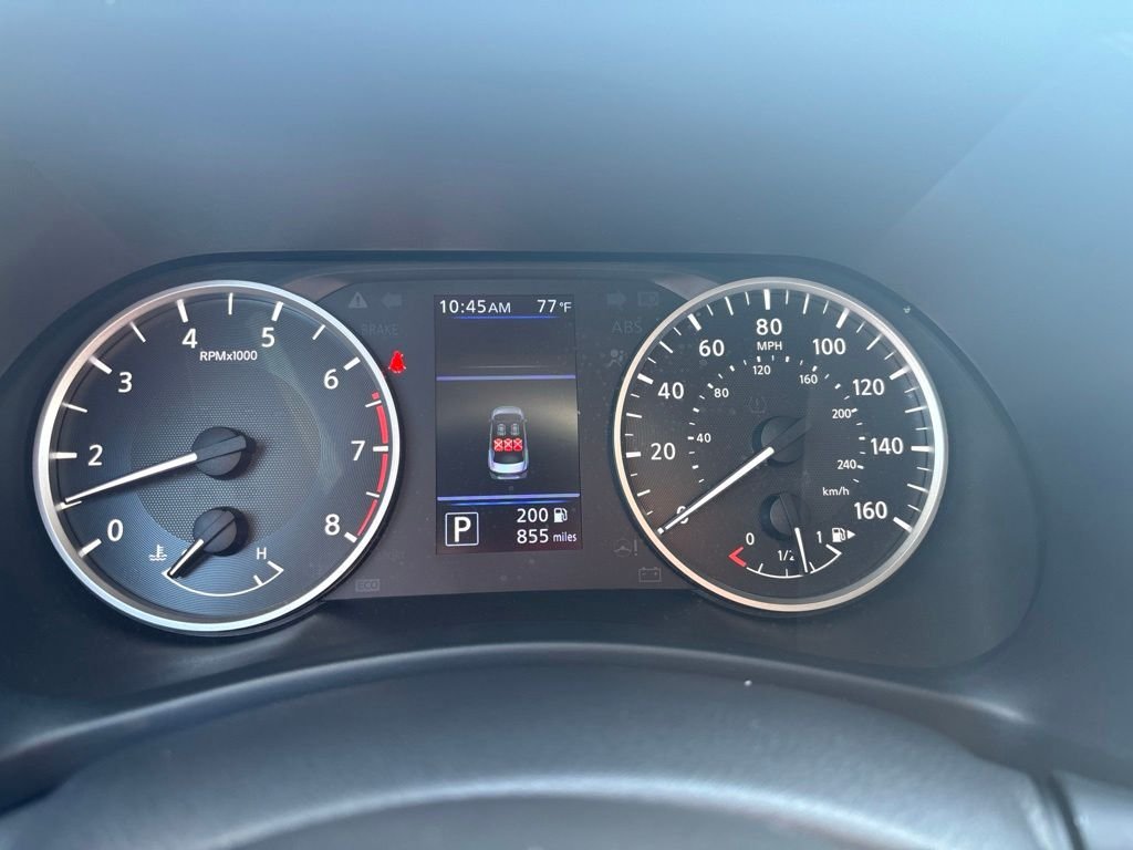 Used 2025 White Nissan S image 21