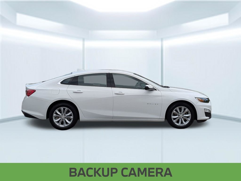 Used 2025 White Chevrolet LT image 9