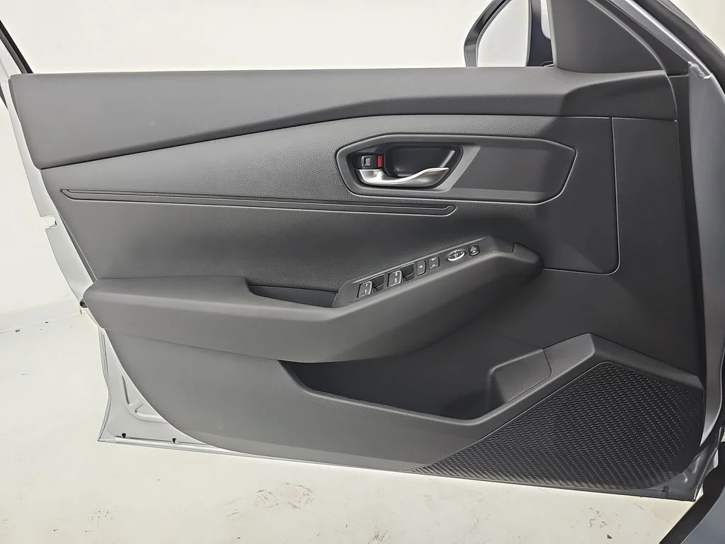 New 2026 Solar Silver Metallic Honda LX image 28