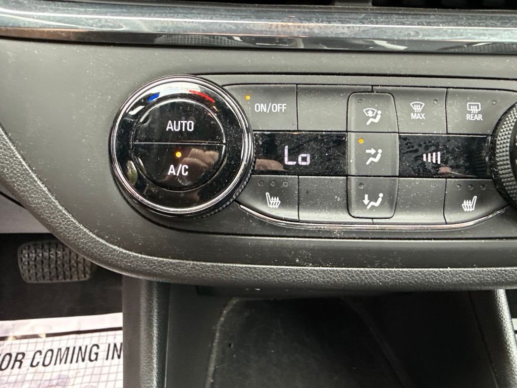 Used 2025 Blue Buick Preferred image 30