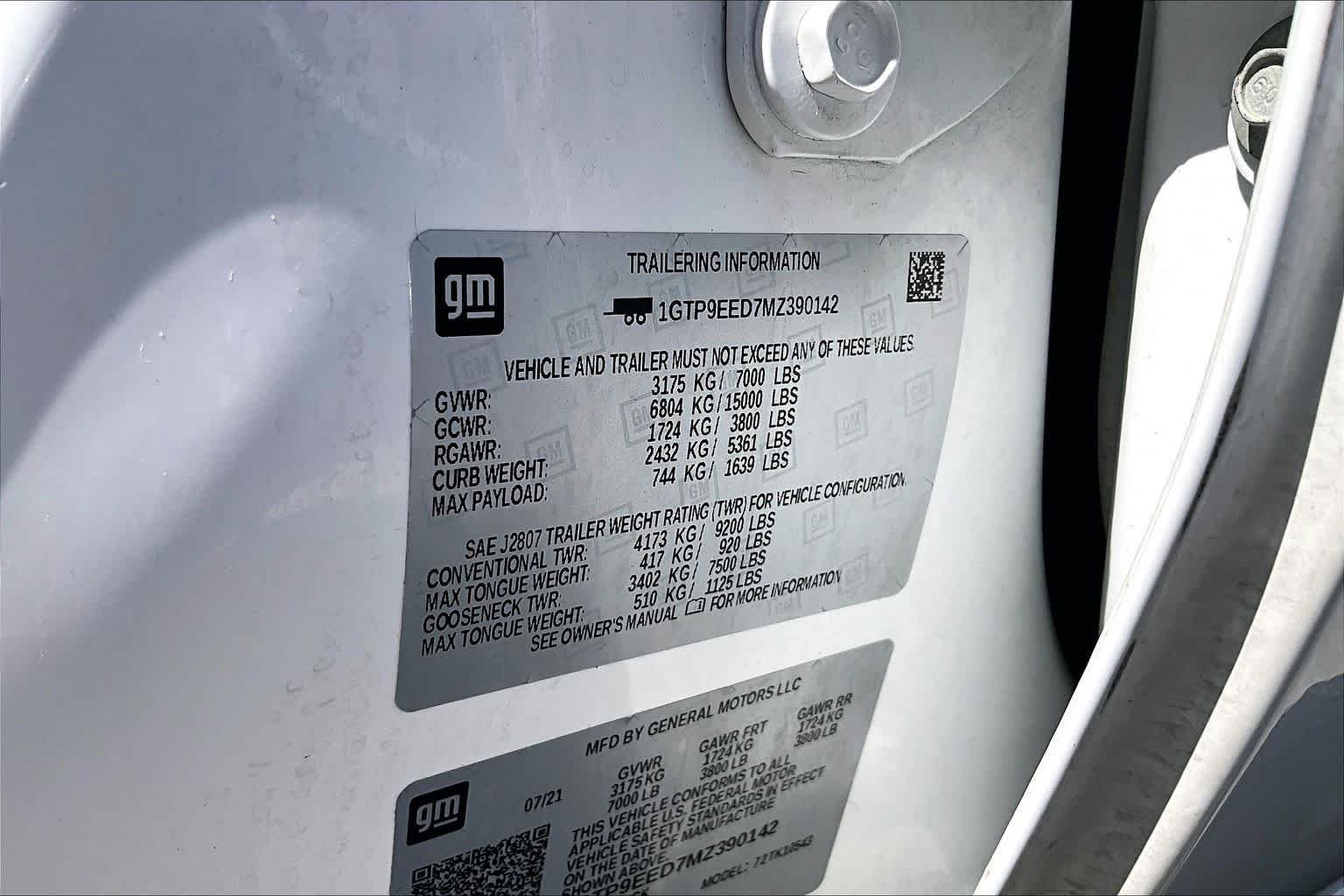 Used 2021 SUMMIT WHITE GMC AT4 image 37
