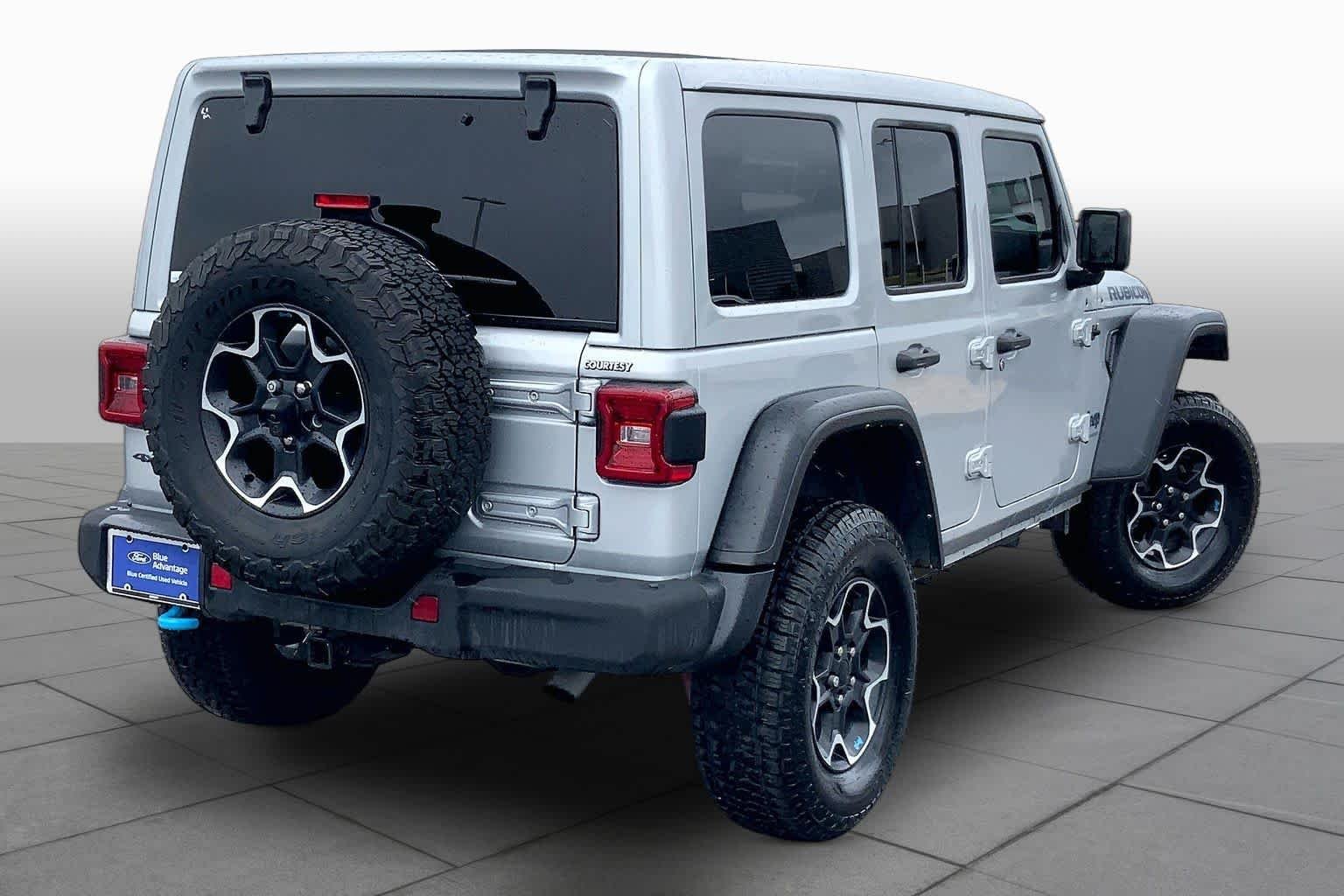 Certified Used 2023 Silver Zynith Clearcoat Jeep Rubicon image 13