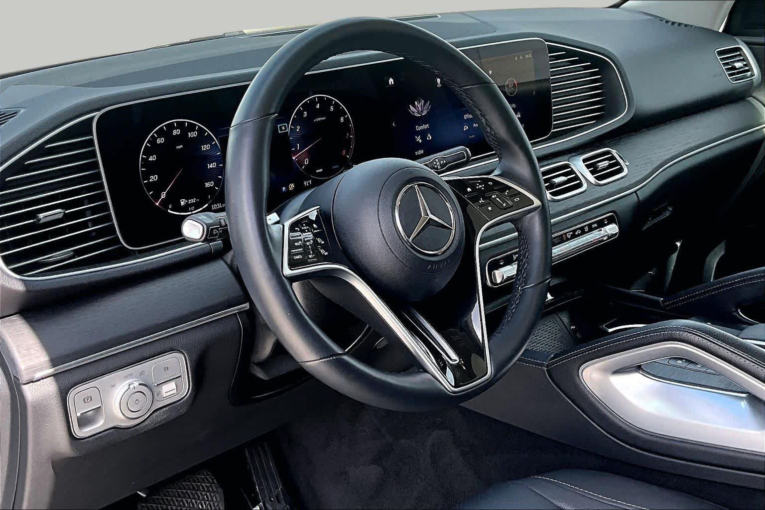 Used 2025 Black Mercedes-Benz GLE 350 image 16