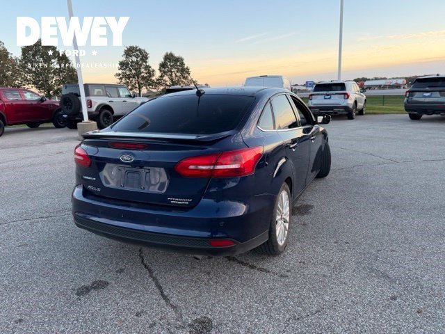 Used 2016  Ford Titanium image 12