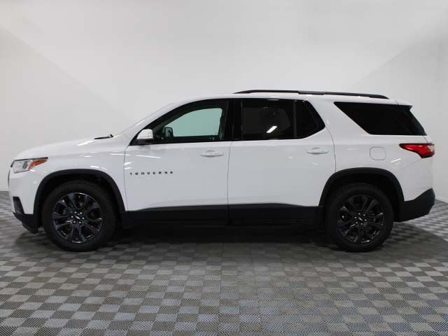 Used 2021 Summit White Chevrolet RS image 3