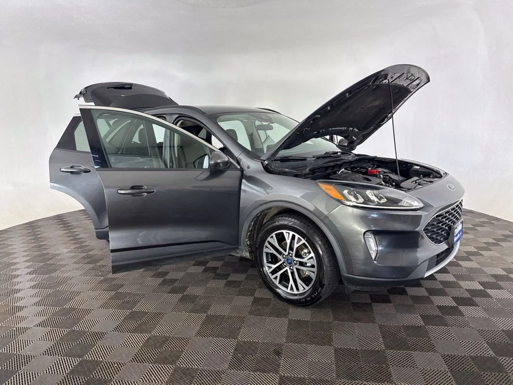 Used 2020 Gray Ford SEL image 13