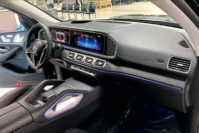 New 2026 Black Mercedes-Benz GLS 450 image 22