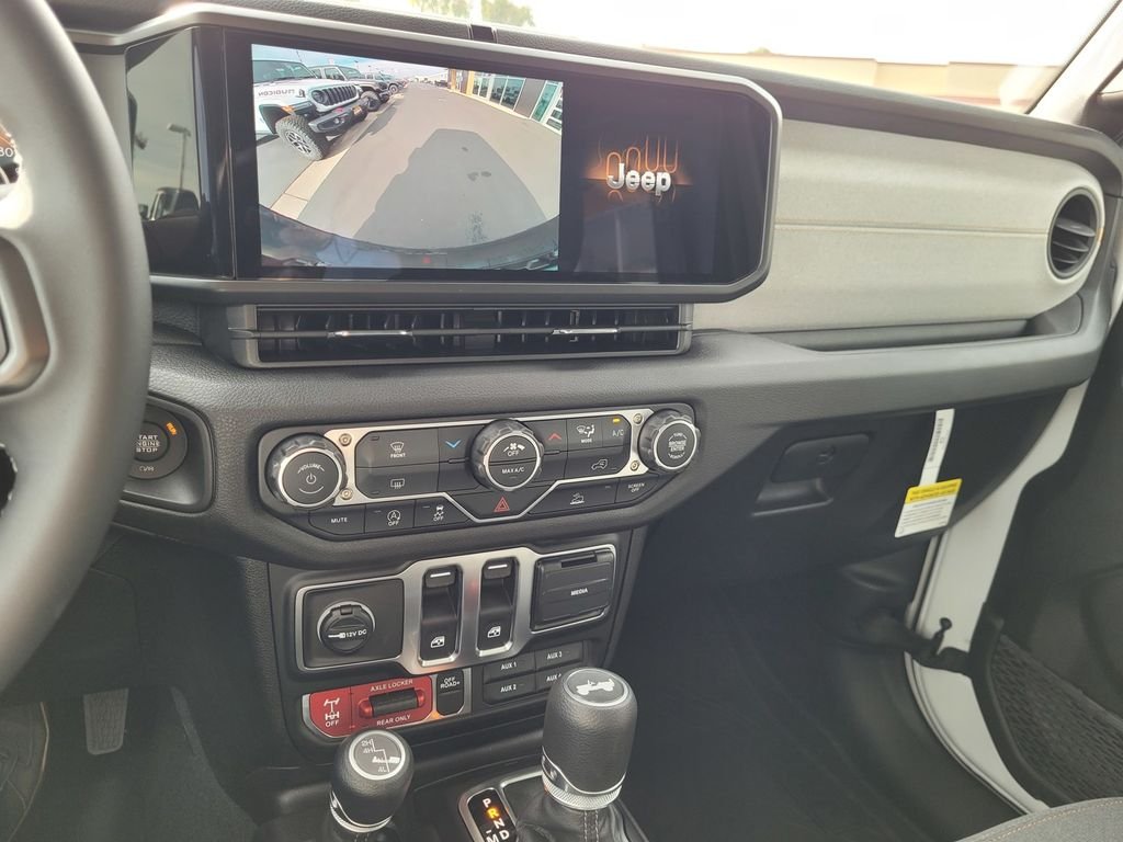 2026 Jeep Wrangler 2-Door Willys - Photo 9
