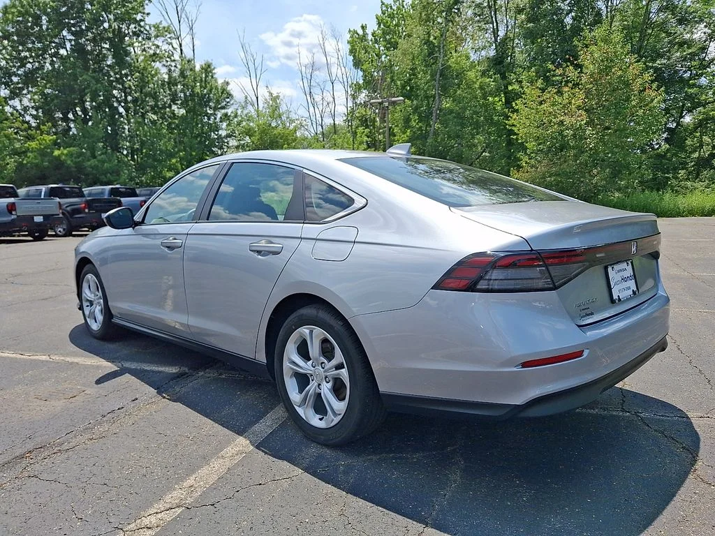 Certified Used 2024 Solar Silver Metallic Honda LX image 4