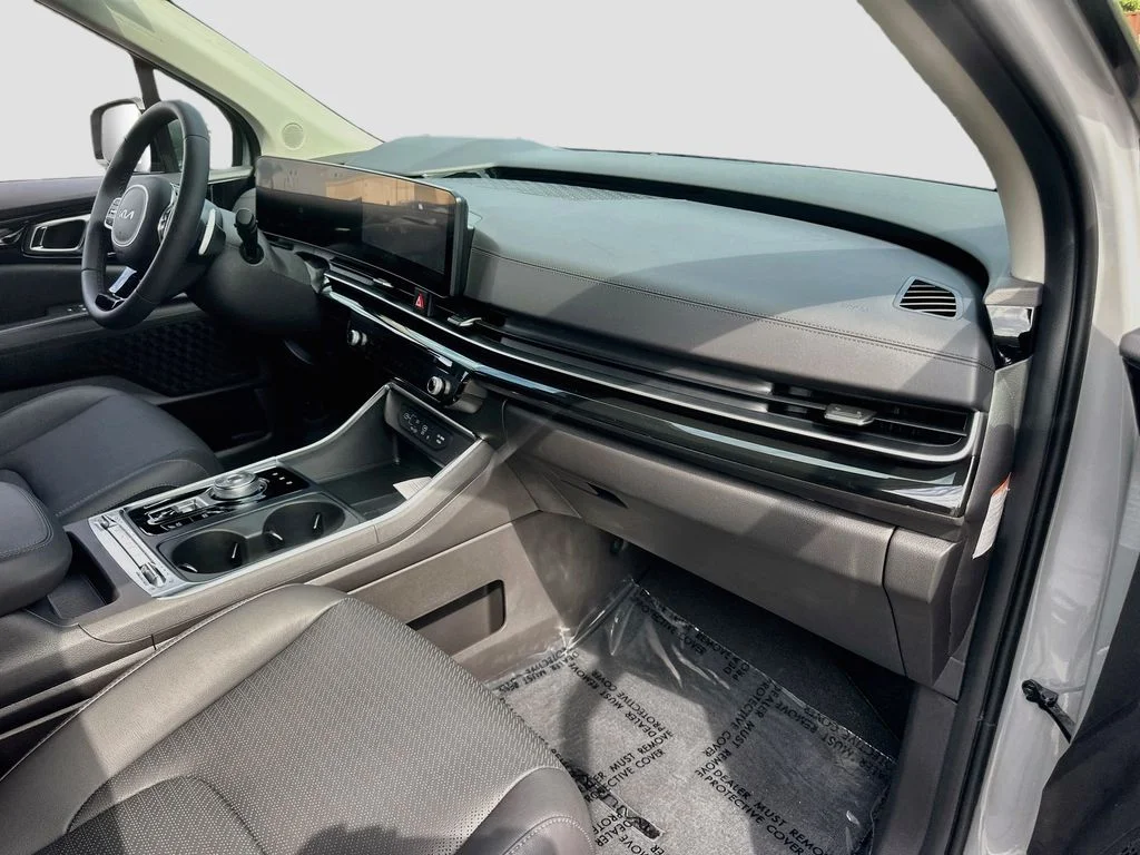 New 2026 Ceramic Silver Kia SX Prestige image 31