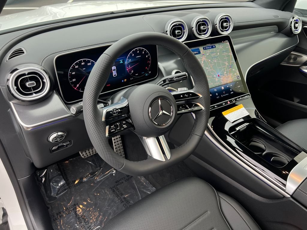 New 2026 Polar White Mercedes-Benz GLC300 image 15