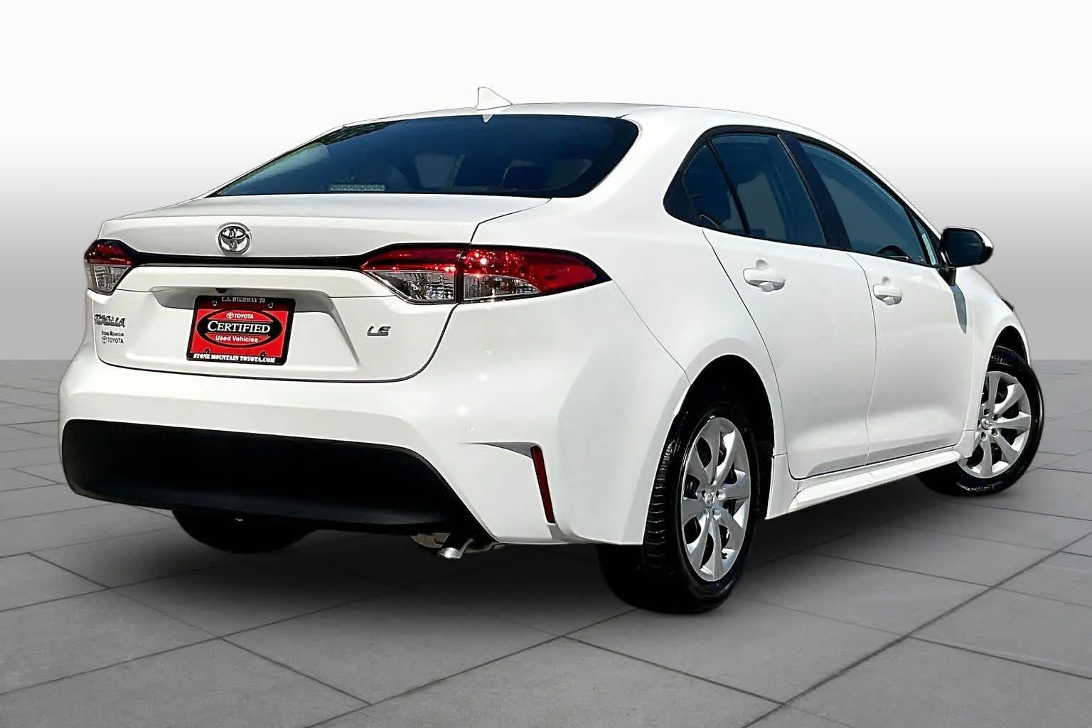 Used 2026 Ice Cap Toyota LE image 13