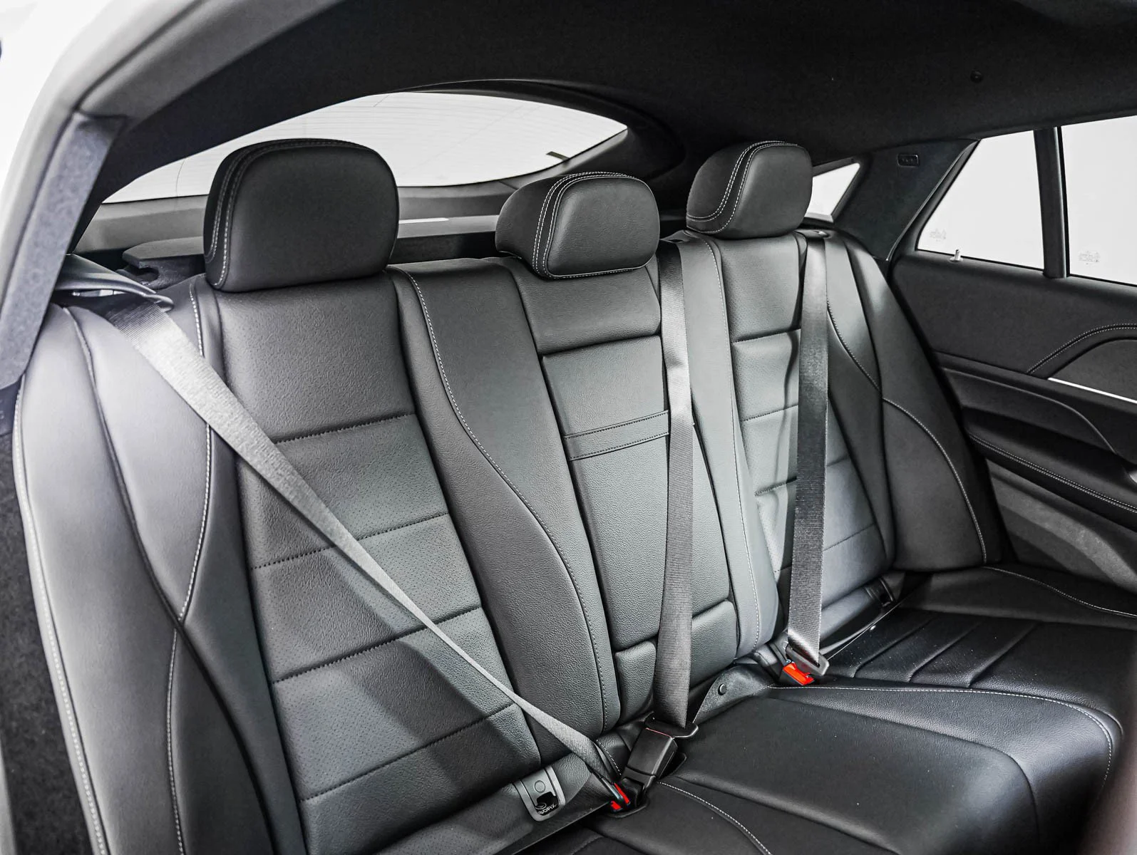 New 2026 Polar White Mercedes-Benz AMG® 4MATIC image 13