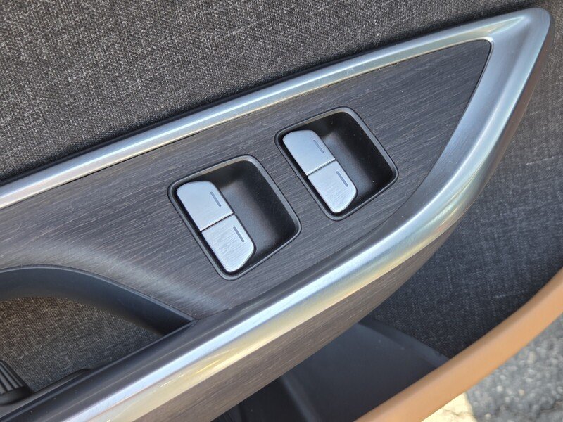 Used 2022  Lucid Grand Touring image 27