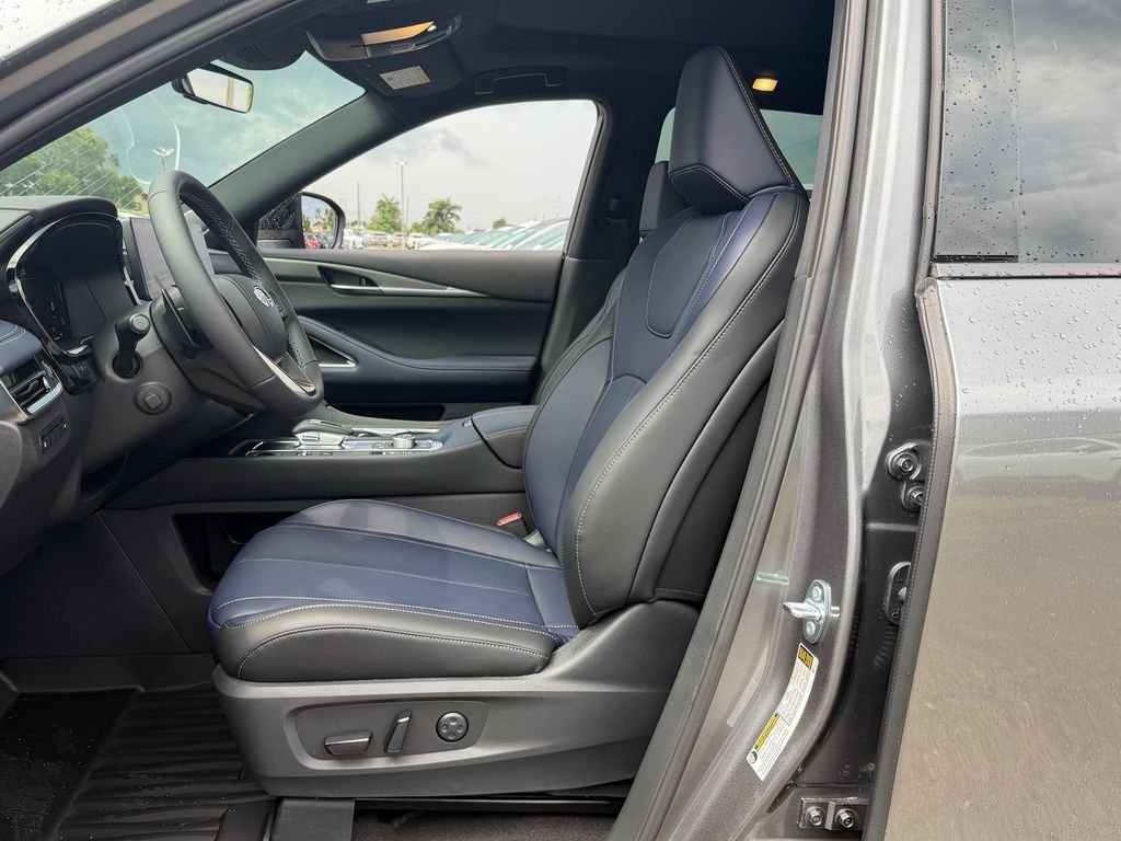New 2027 GRAPHITE SHADOW INFINITI Sport AWD image 12