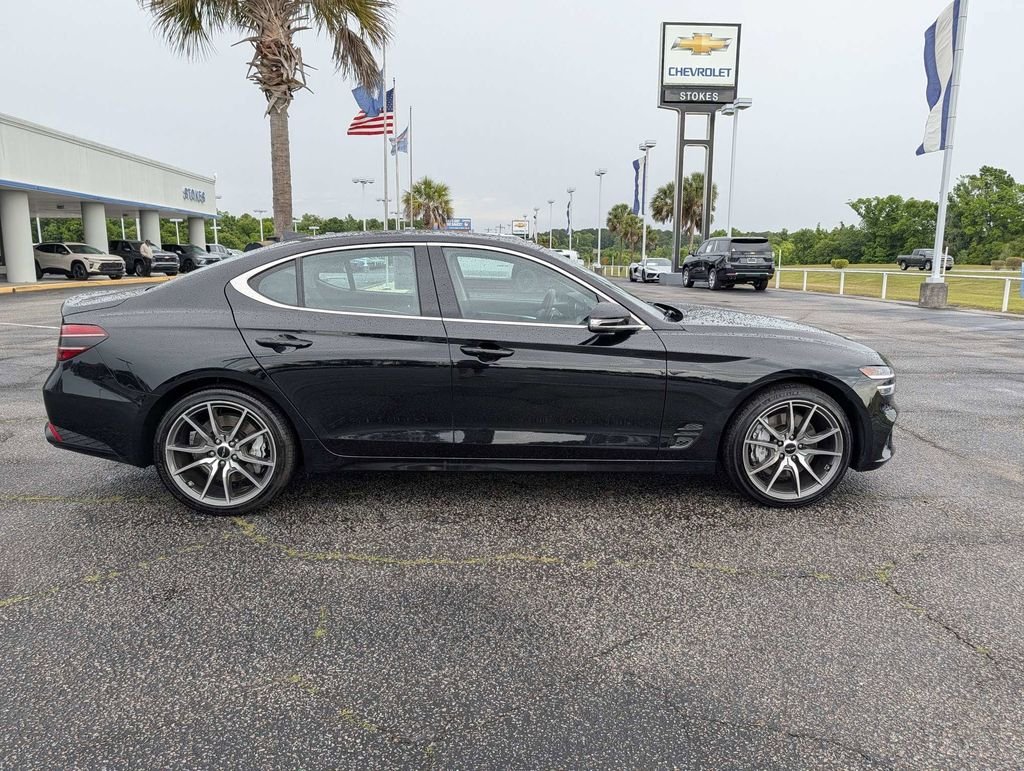 Used 2026 Black Genesis 2.5T image 4