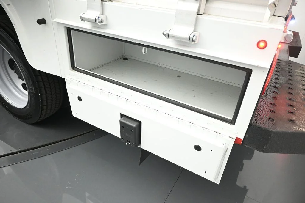 New 2026 Oxford White Ford XL image 27