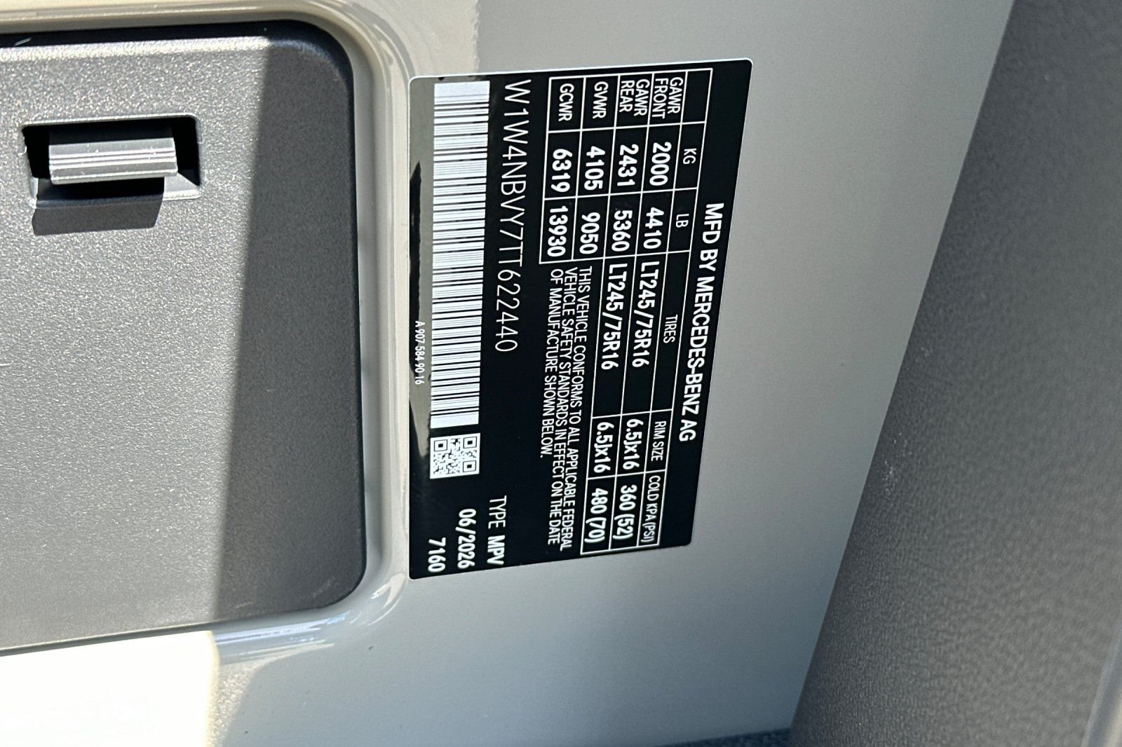 New 2026 Gray Mercedes-Benz Cargo 144 WB image 27