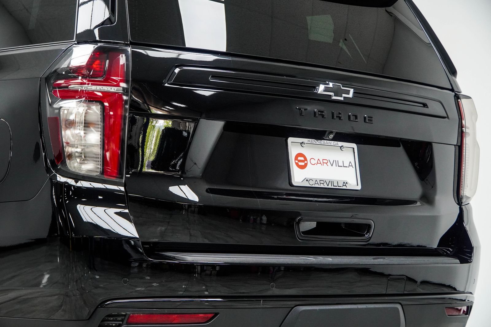 Used 2023 Black Chevrolet Z71 image 16