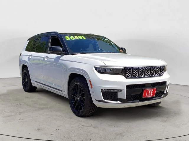 Used 2023 Bright White Clearcoat Jeep Summit image 7
