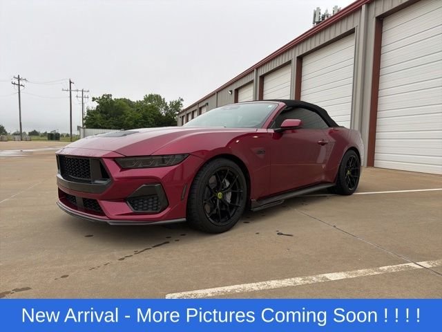 2025 Ford Mustang GT Premium Convertible's photo