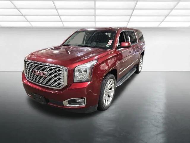 Used 2016 Red GMC Denali image 9