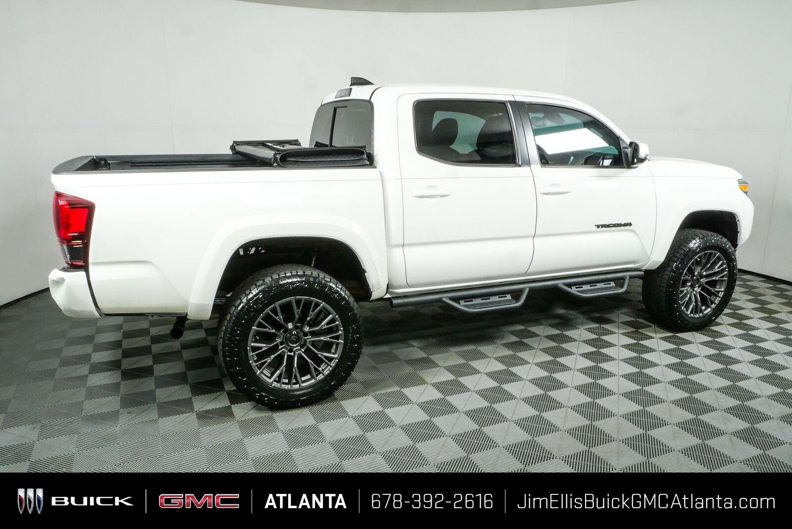 Used 2022 White Toyota SR5 V6 image 2