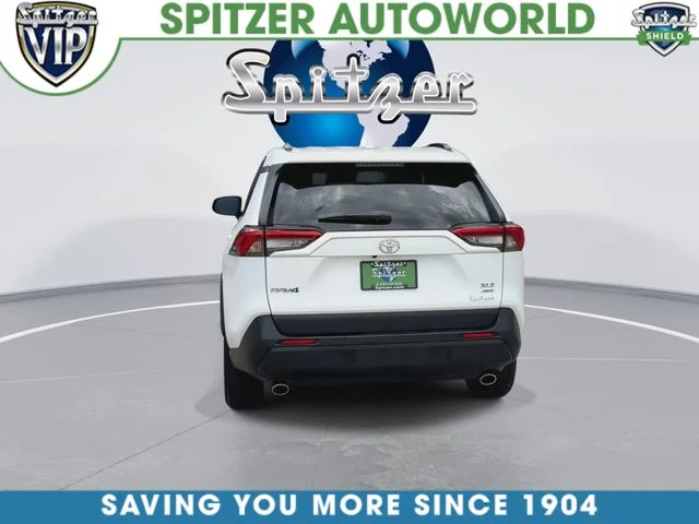 Used 2025 White Toyota XLE image 8