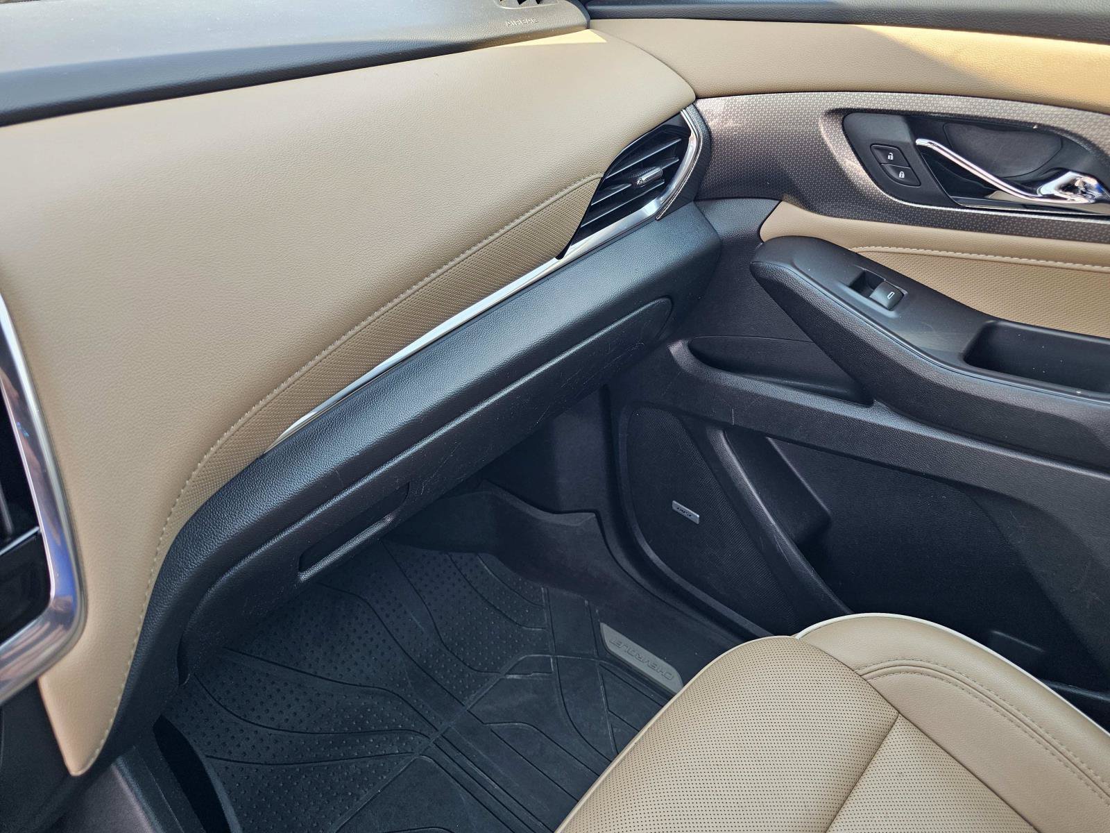 Used 2022 Summit White Chevrolet Premier image 28