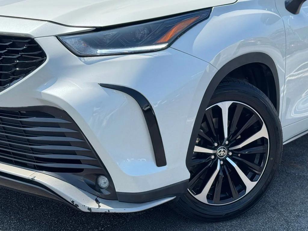 Used 2021 White Toyota XSE image 5